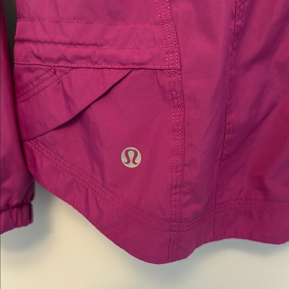 LULULEMON RUN:RECORD BREAKER JACKET WOMENS SIZE 4 - Picture 7 of 9